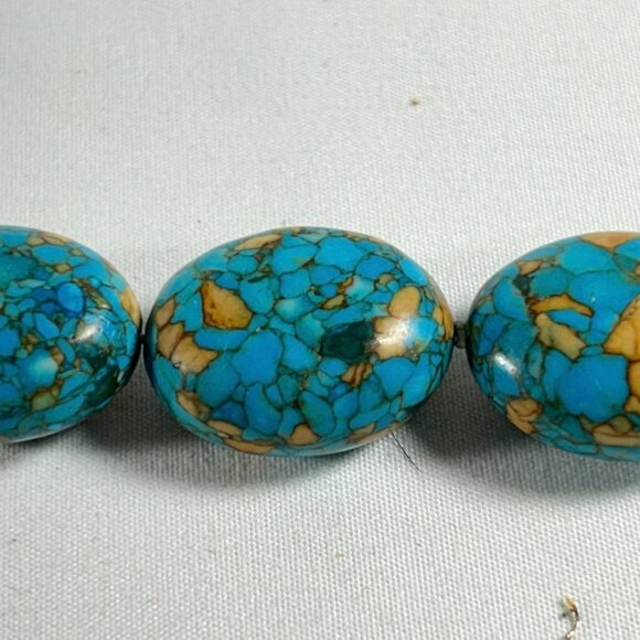 18 IN INCH FAUX TURQUOISE NECKLACE. - Picture 5 of 6